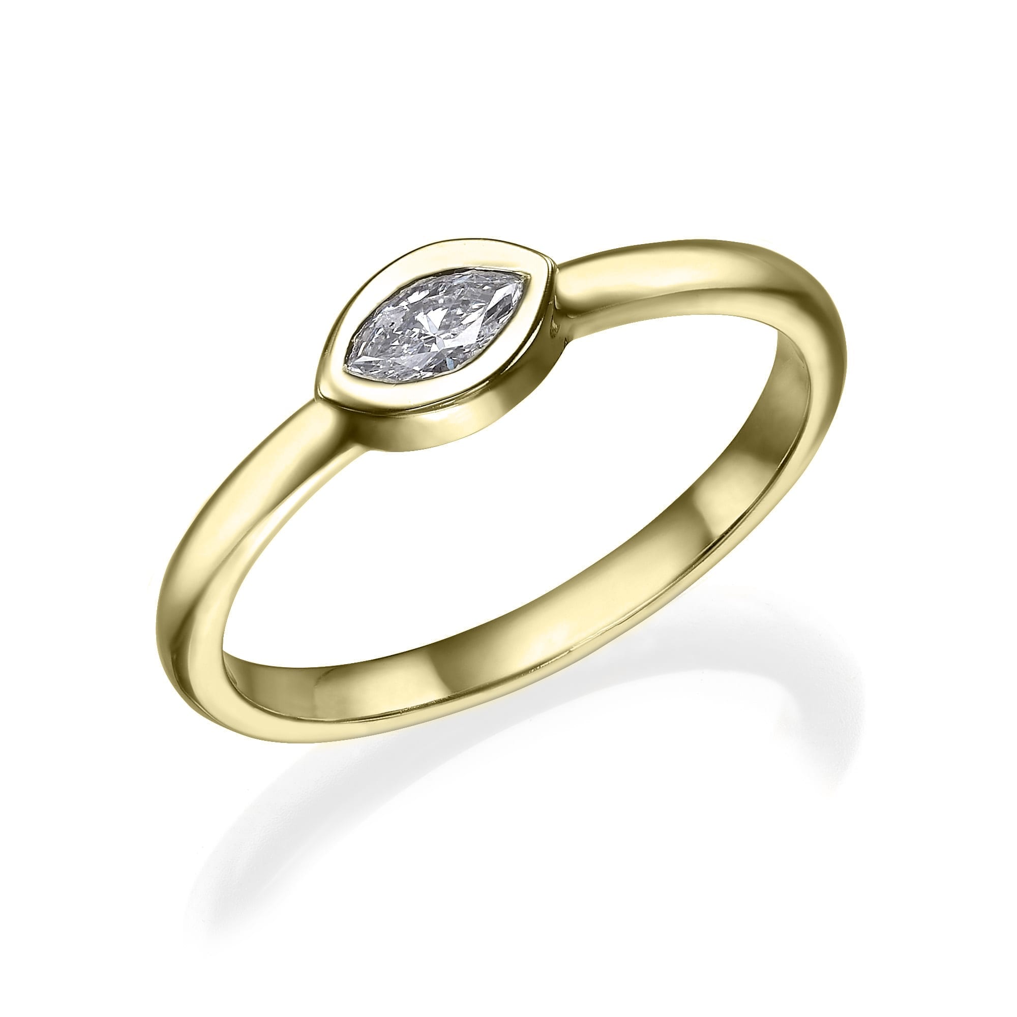 דגם טבעת יהלום אלגנטי Sam R552 הכולל יהלום בחיתוך מרקיז משובץ בעיצוב אלגנטי ומודרני.